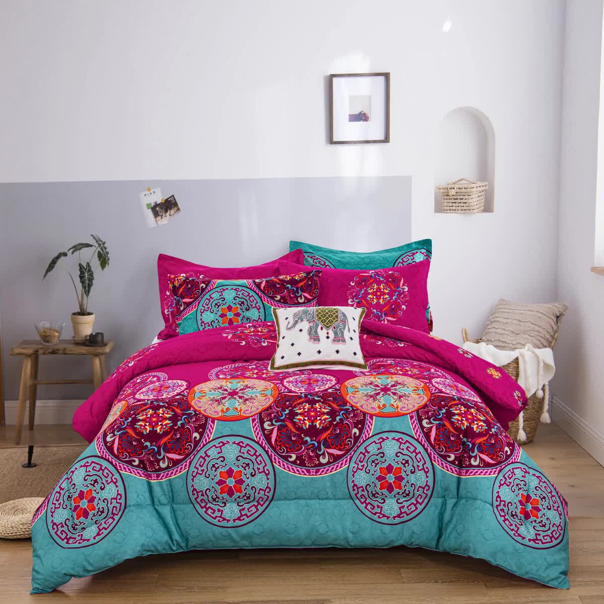 Aesthetic Glow Floral 3‑Piece Comforter Set with Matching Shams
