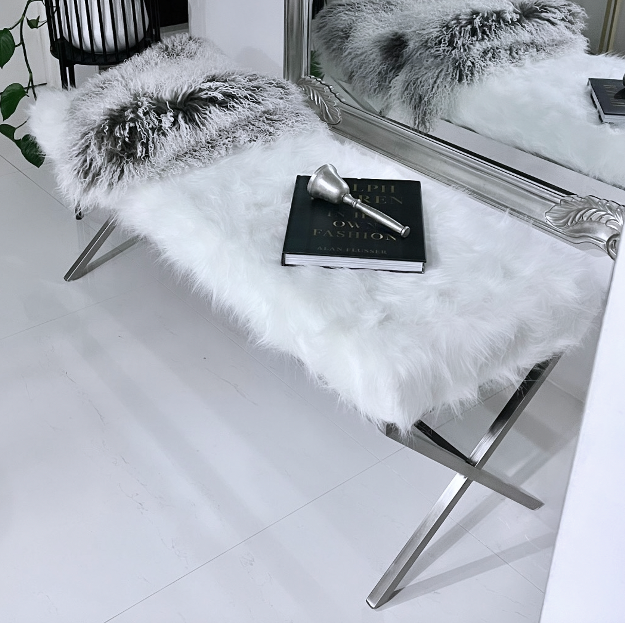 Interior Ave - Oxley Fur Bench - White & Silver