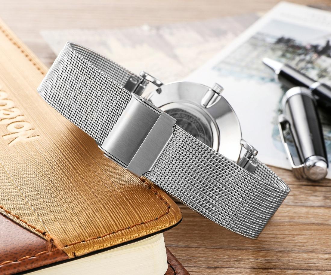 Stylish Men Quartz Watch with Stainless Steel Band - Round Dial Silver Alloy Case - Wa0736D