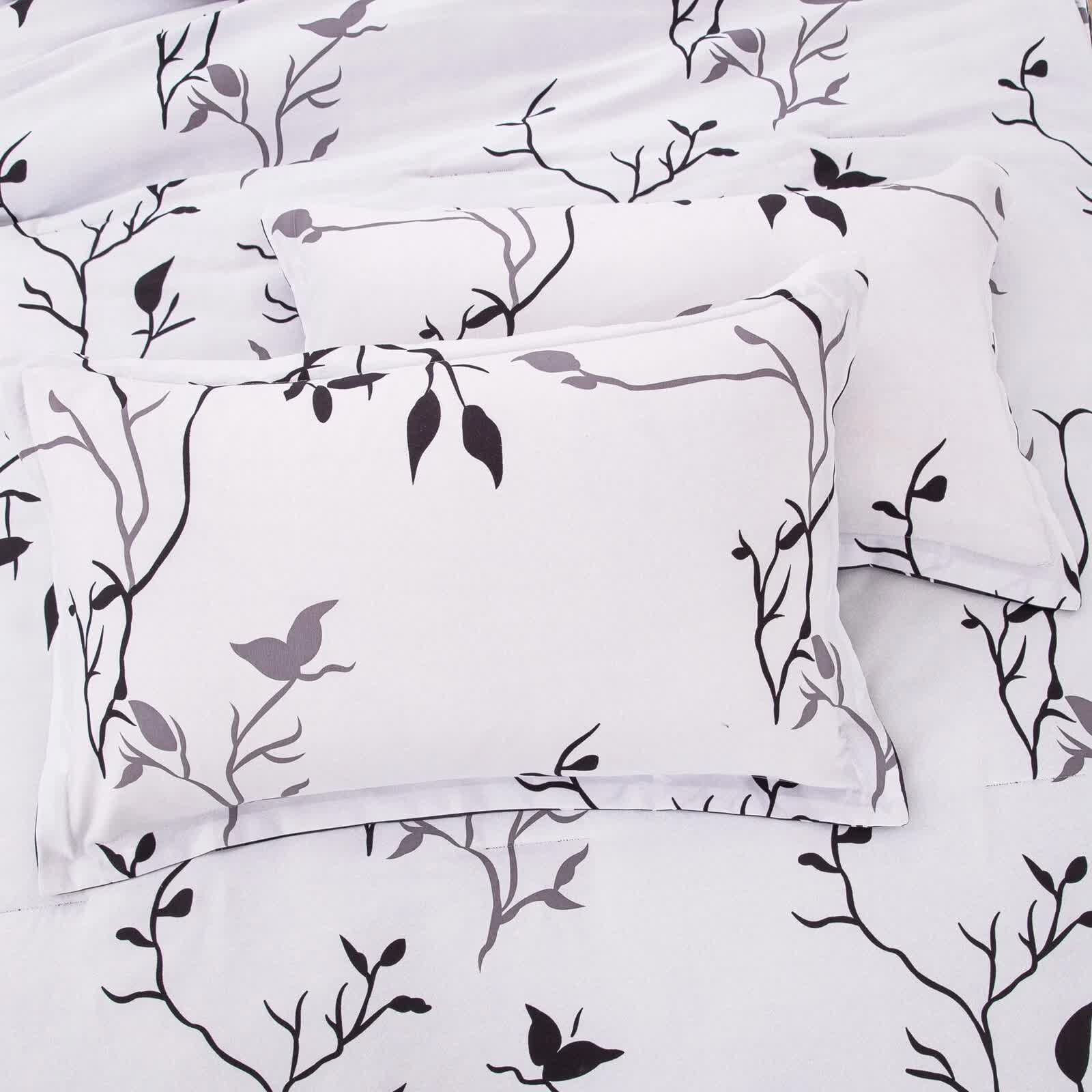 Dreamy Nights Marbled leaf Quilted Comforter Set – Soft 3‑Piece Look