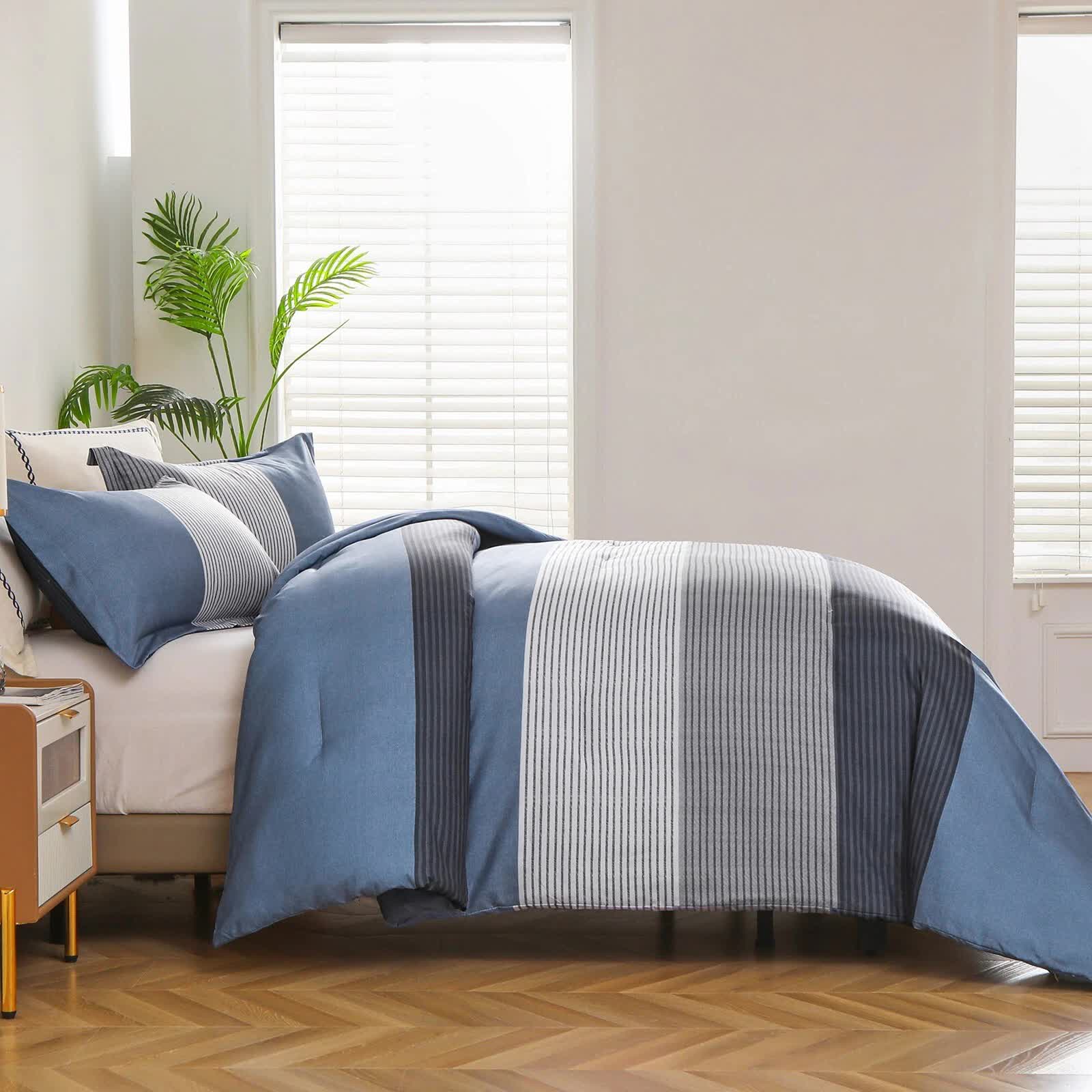 Coastal Drift striped Comforter Bundle – Breezy 3‑Piece Bedding