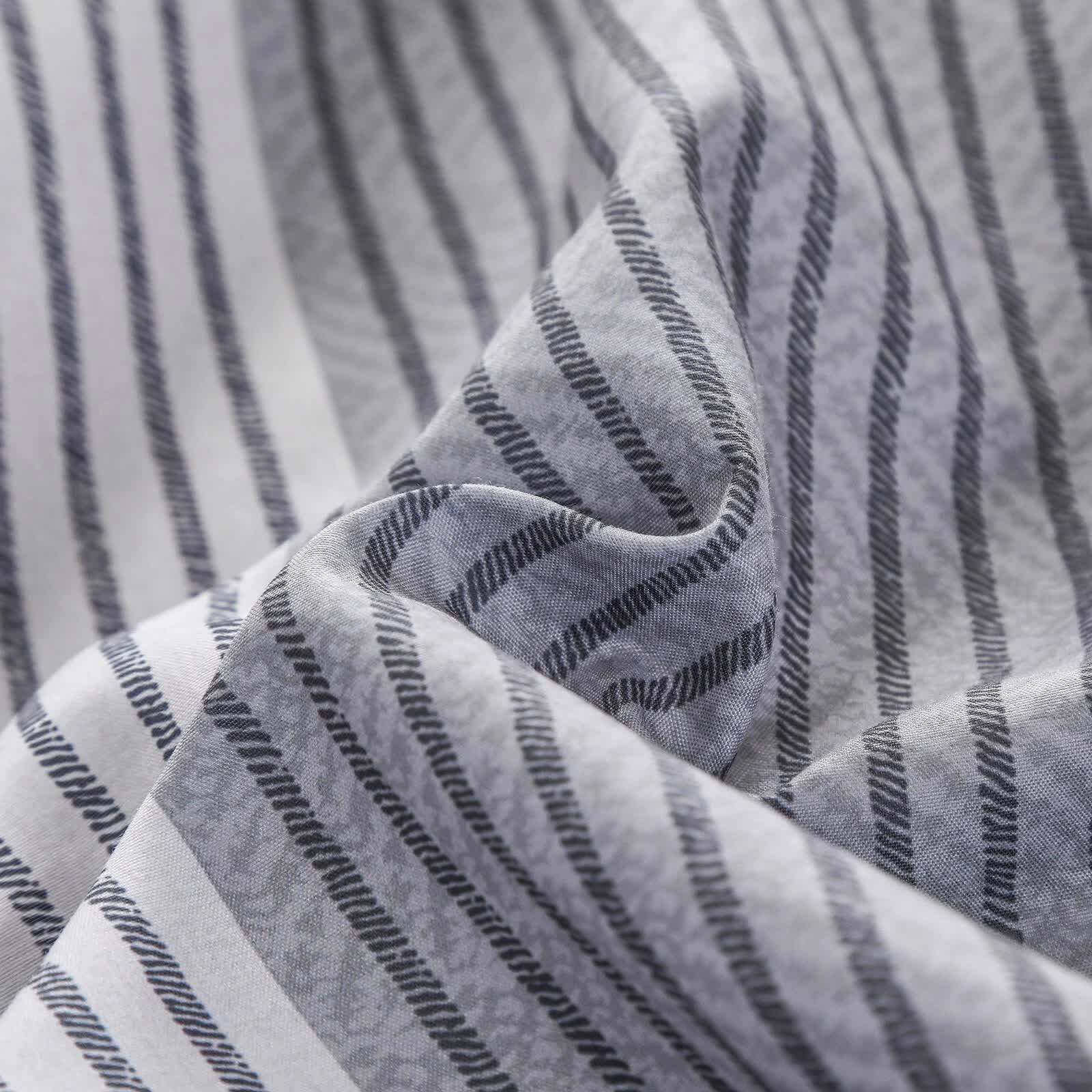 Coastal Drift striped Comforter Bundle – Breezy 3‑Piece Bedding