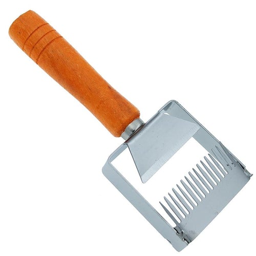 uncapping-fork-iron-honeycomb-honey-scraper-wooden-handle-beekeeping-tools