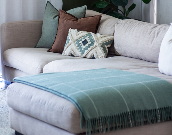 brighton-throw-100-nz-wool-sage-striped